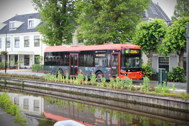 Bestand:CXX Ebusco 2.2 2073 lijn 612, 2024.jpg