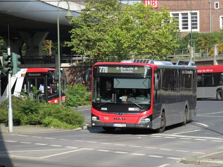 Bestand:Lijn 778 Düsseldorf.jpg