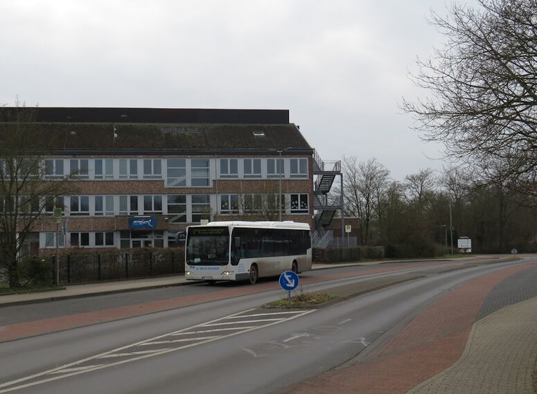 Bestand:Lijn 8 Rheinberg.jpg