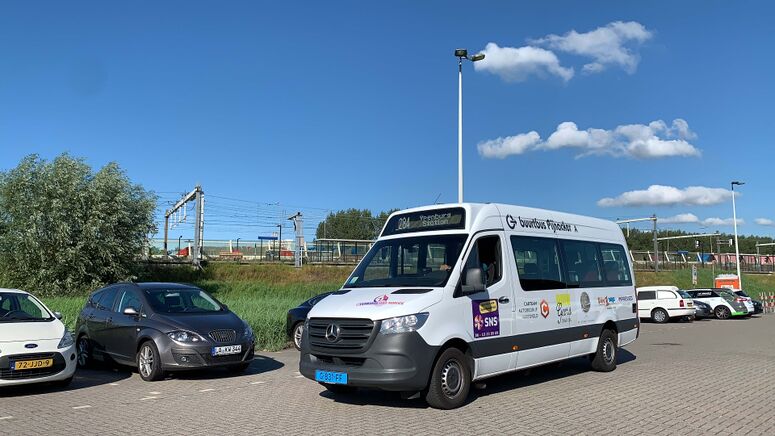 Bestand:StadsbusNoot9204.jpg