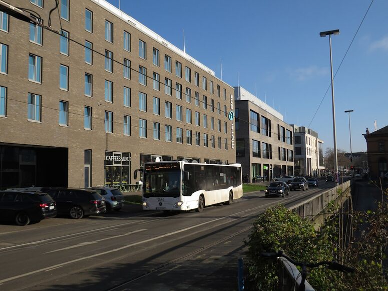 Bestand:Lijn 607 Bonn.jpg