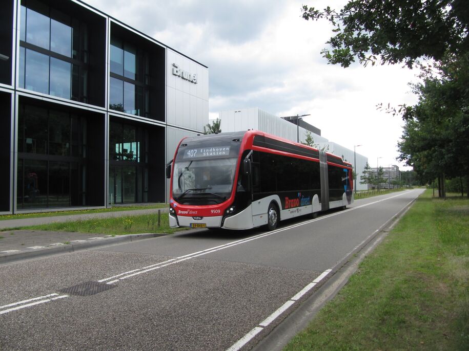 Lijn 407; bus 9509; Halte Grasrijk, Eindhoven