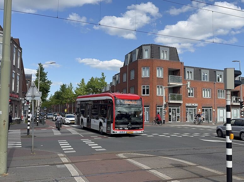 Bestand:StadsbusHTM1420.jpg