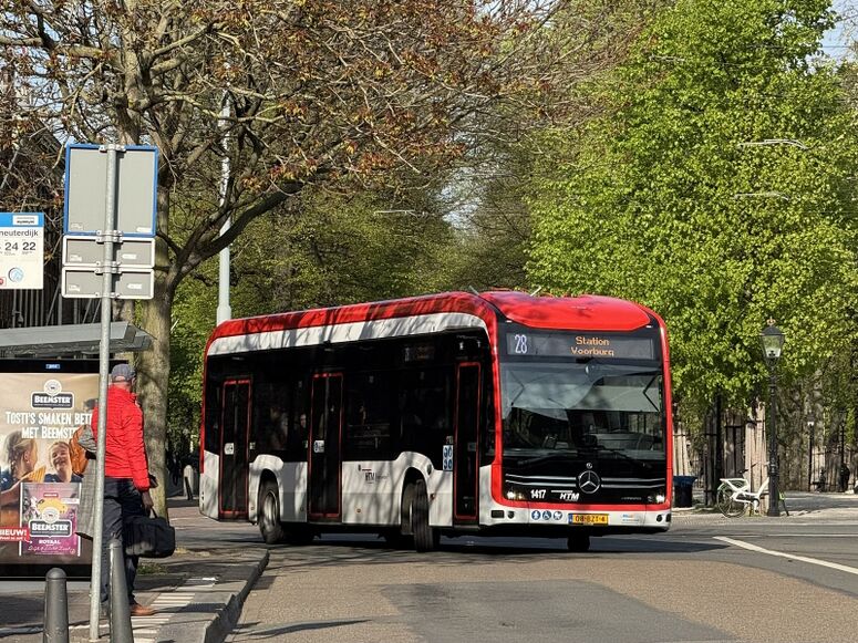 Bestand:StadsbusHTM1417.jpg
