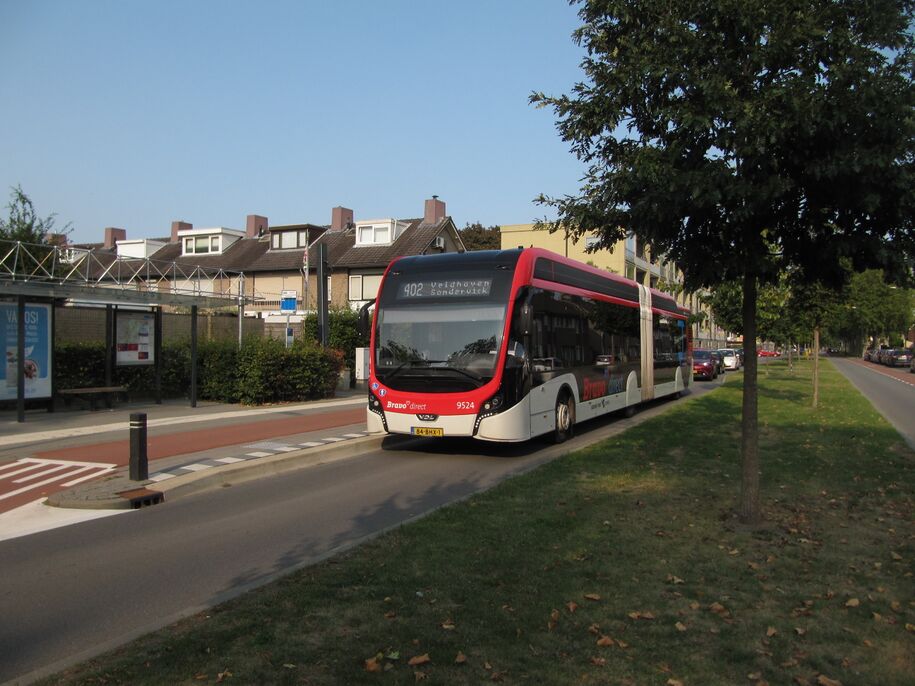 Lijn 402; bus 9524; Halte Kometenlaan, Veldhoven